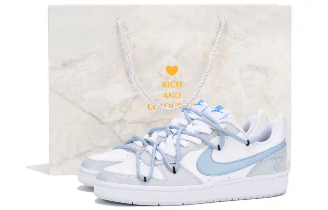 Nike Court Borough Low 2