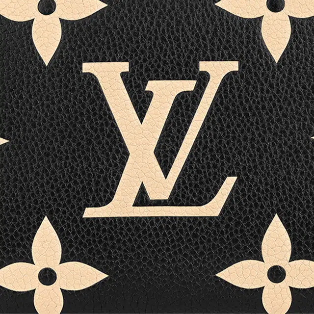 LOUIS VUITTON Pochette Cosmetique Emprenite