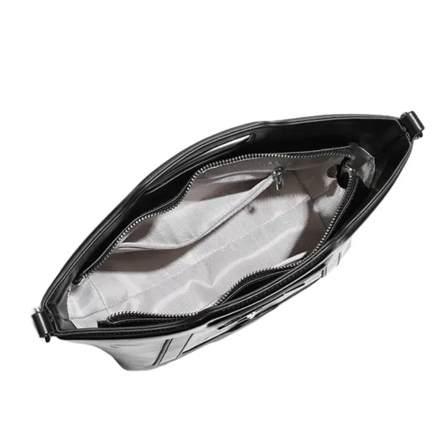 NOMK 15.6 PU