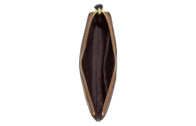 COACH Corner Zip 16 Logo