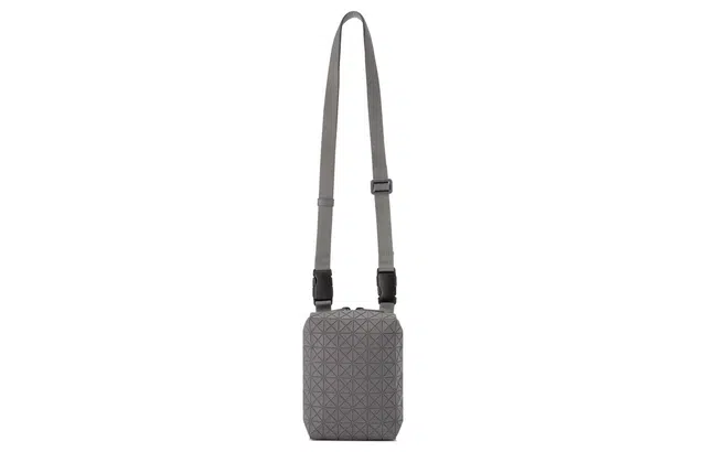 ISSEY MIYAKE Beetle