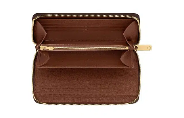 LOUIS VUITTON Zippy Organizer