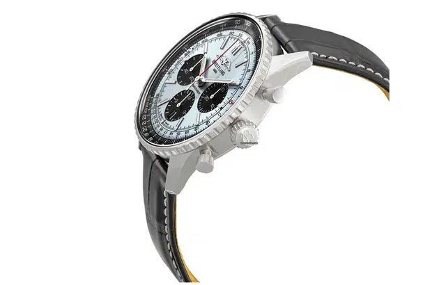 BREITLING B01 43mm AB0138241C1P1