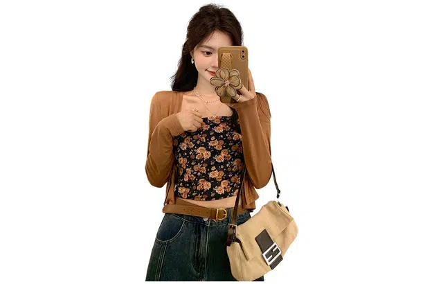 花栗鼠小姐 纯色复古开衫植物花卉吊带两件套针织衫 女款