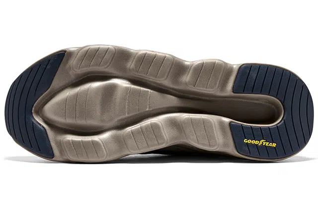 Skechers GO RUN SWIRL TECH