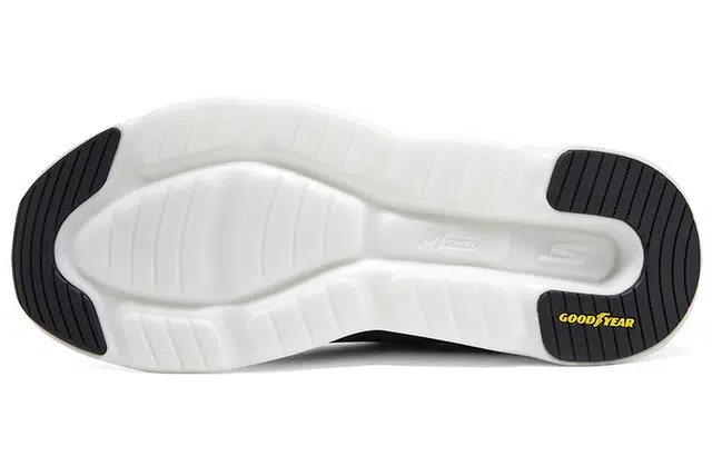 Skechers GO RUN SWIRL TECH SPEED