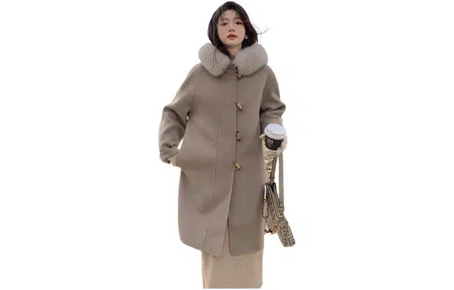 花栗鼠小姐 休闲纯色连帽大衣 女款