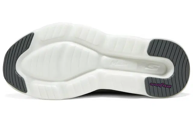 Skechers Go Run Speed Swirl Tech