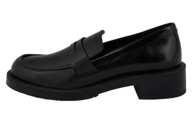 stuart weitzmanSW