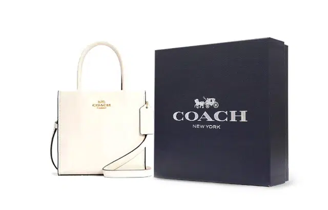 COACH Cally 17 Logo Tote