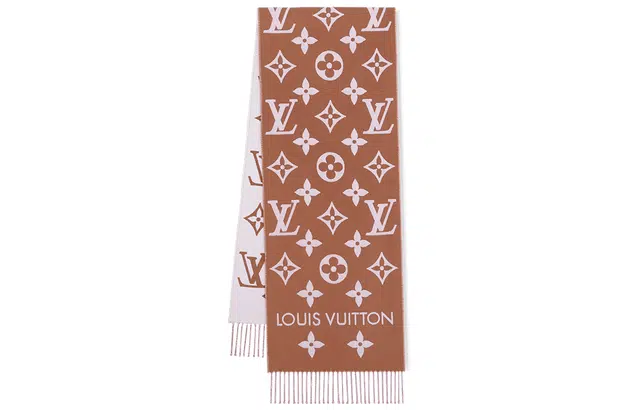 Louis Vuitton Essential Scarf