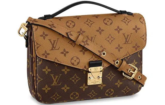 LOUIS VUITTON Pochette Metis