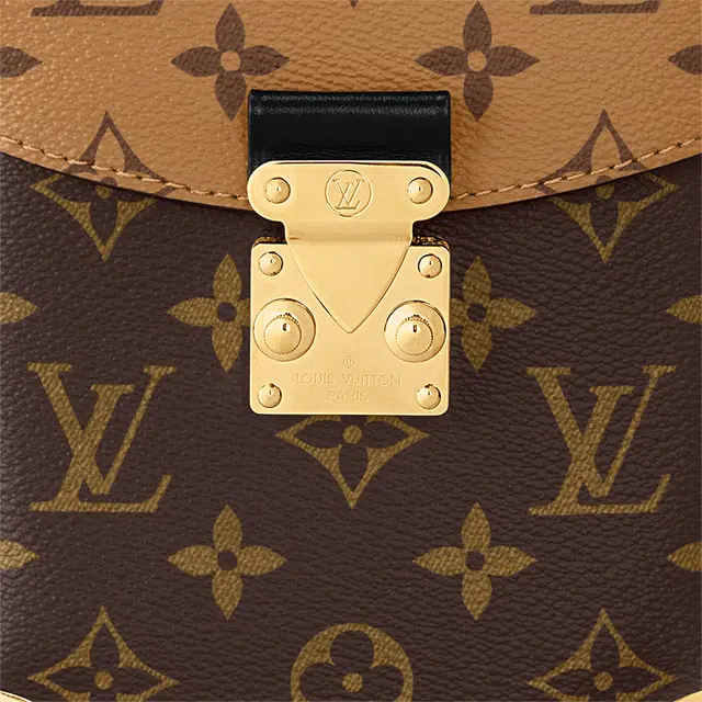 LOUIS VUITTON Camera