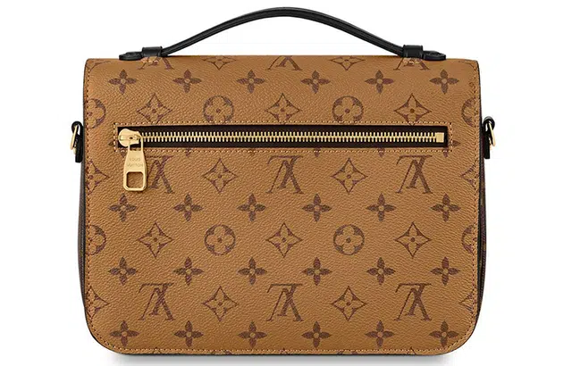LOUIS VUITTON Pochette Metis