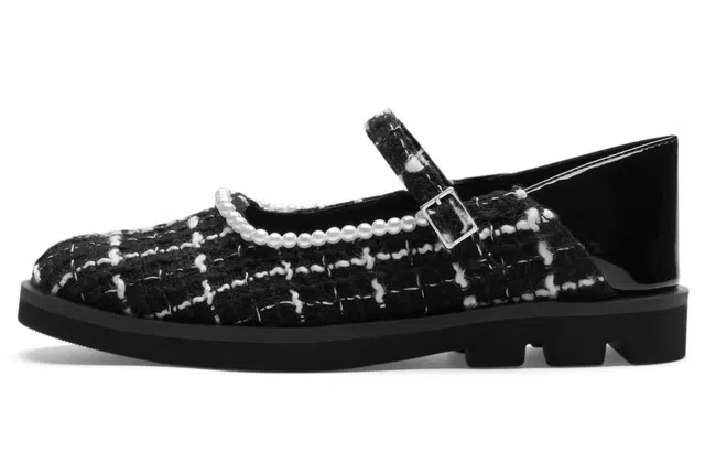 Charles & Keith Mary Jane Pearl