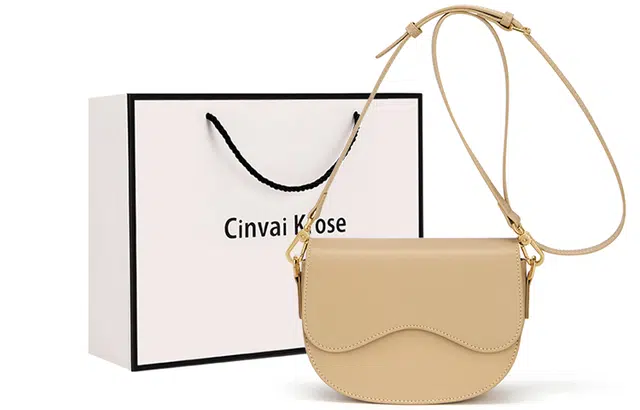 辛瓦伊·克洛斯 简约时尚复古通勤质感小众设计 牛皮 马鞍包单肩包斜挎包 小号 女款 咖啡色/杏色