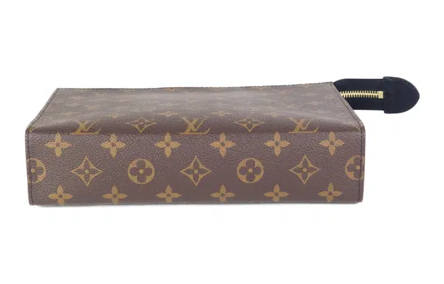 LOUIS VUITTON 26