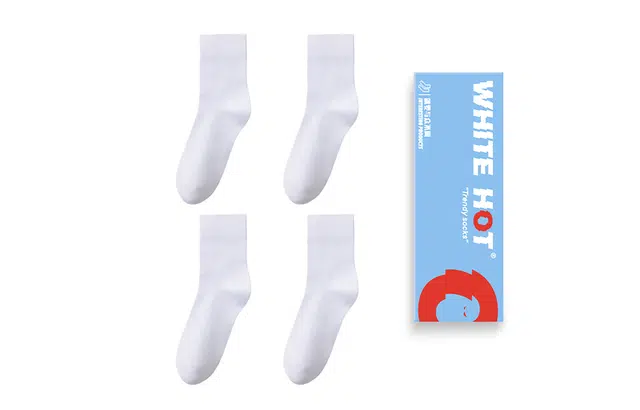 WHITE HOT 4