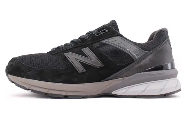 New Balance 990 V5 Black