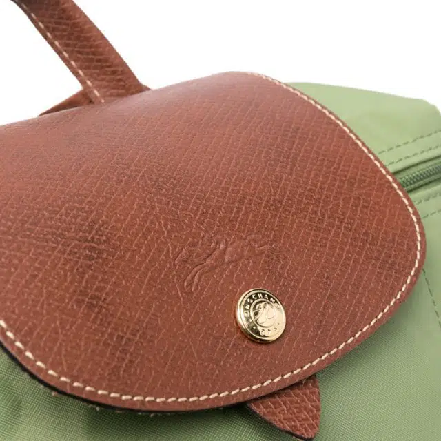 LONGCHAMP Le Pliage 28 Logo