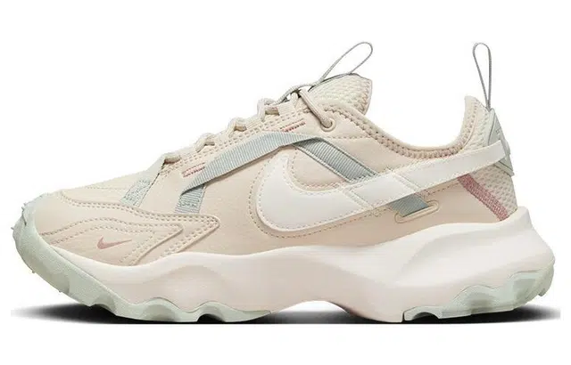 Nike TC 7900 Beige