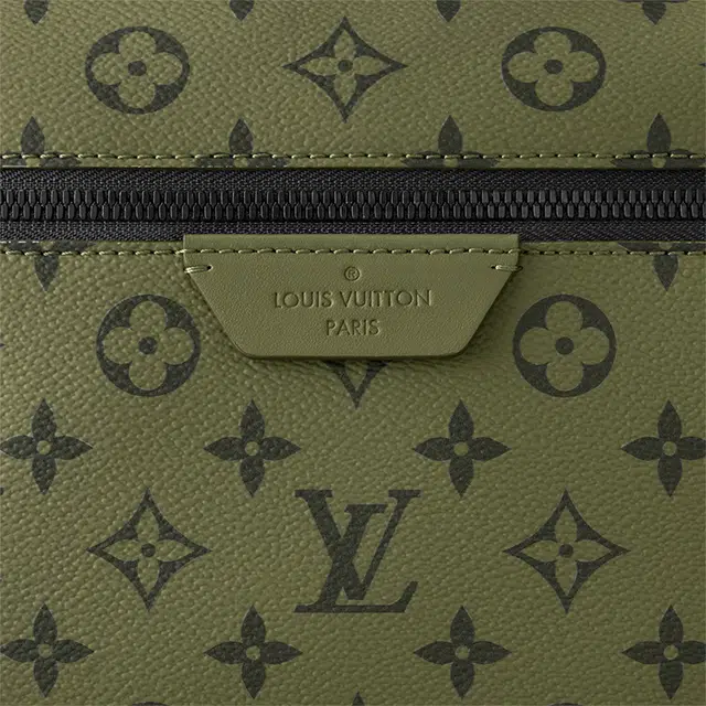 LOUIS VUITTON Discovery PM