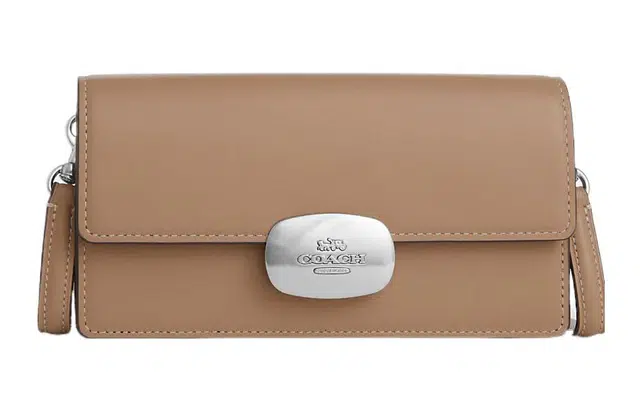 COACH Eliza 19