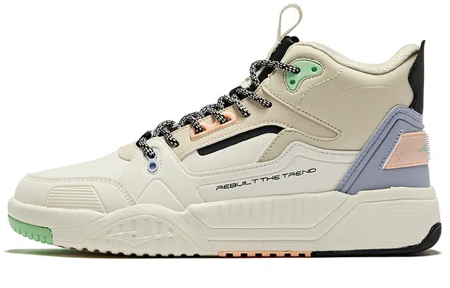 鸿星尔克 休闲简约 防滑耐磨 高帮 板鞋 女款 橡芽白暖亚麻