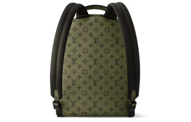 LOUIS VUITTON Discovery PM