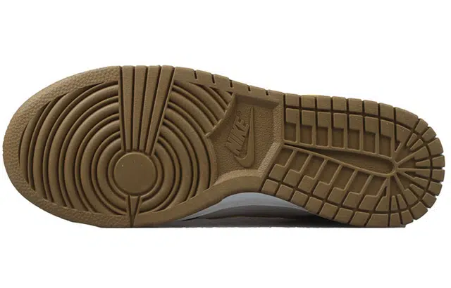 Nike Dunk Low RETRO PRM