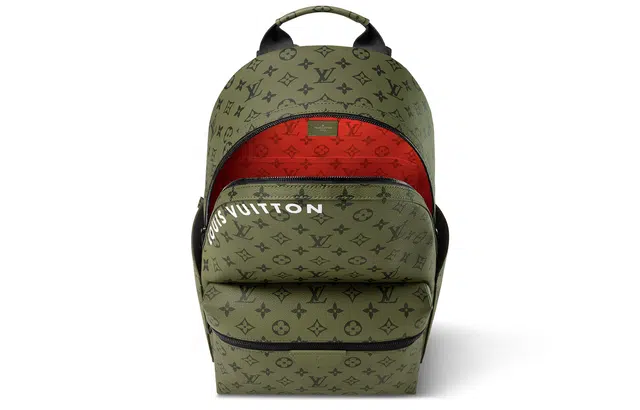 LOUIS VUITTON Discovery PM