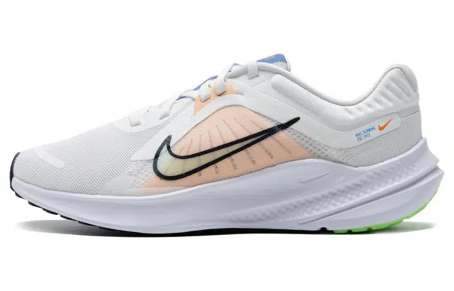 Nike Quest 5
