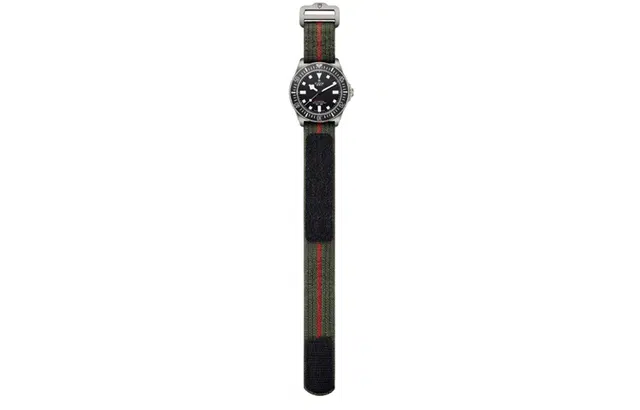 TUDOR 200 42mm M25717N-0001