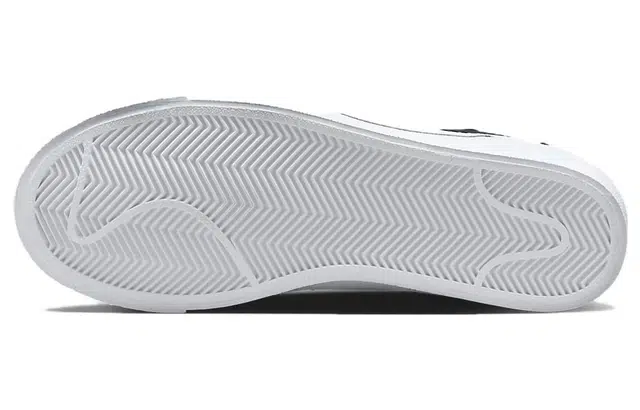 Nike Blazer Low Black