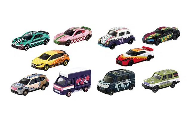 TAKARA TOMY
