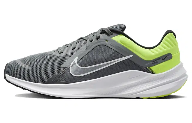 Nike Quest 5