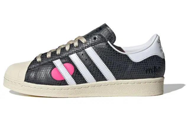 adidas originals Face Superstar 82