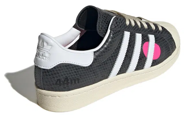 adidas originals Face Superstar 82