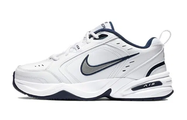 Nike Air Monarch 4