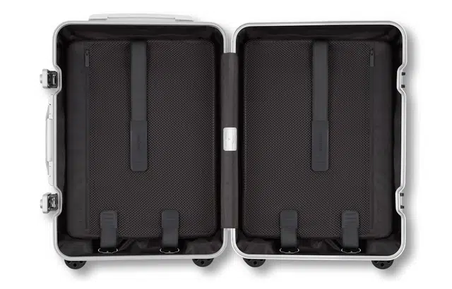RIMOWA HYBRID Cabin 37L 21