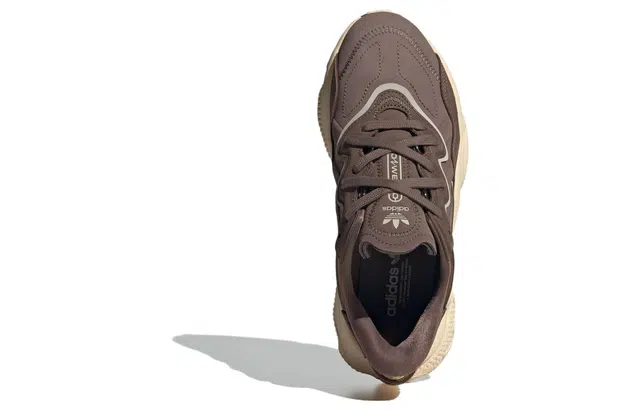 adidas OZWEEGO