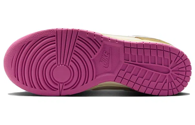 Nike Dunk Low SE