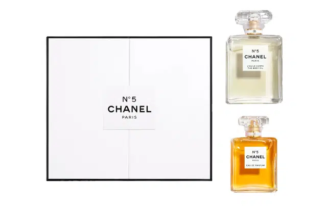 CHANEL No. 5 Holiday Gift Set