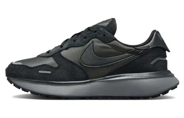 Nike Phoenix Waffle Black Purple