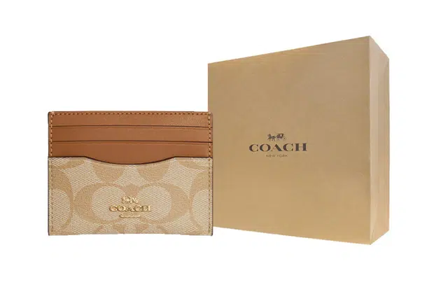 COACH Card Case 10