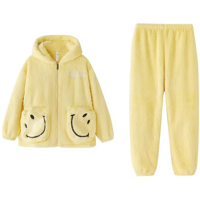 小情歌 家居服睡衣 珊瑚绒保暖睡衣女秋冬家居服女冬季长袖长裤女士笑脸可爱简约风家居套装 女款 嫩黄色
