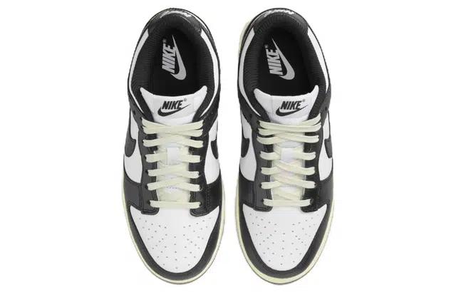 Nike Dunk Low Prm "Vintage Panda"