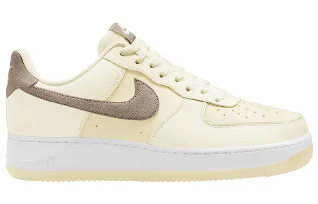 Nike Air Force 1 '07 LV8