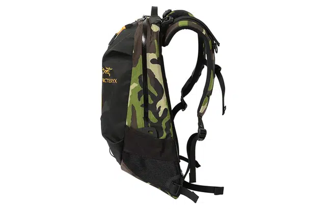 Arcteryx Beams ARRO 22 Logo