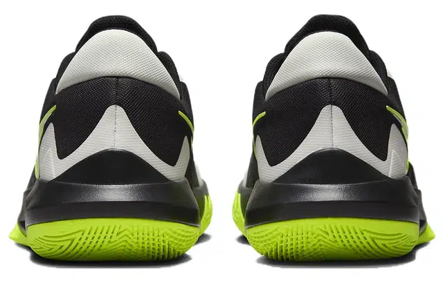 Nike Precision 6